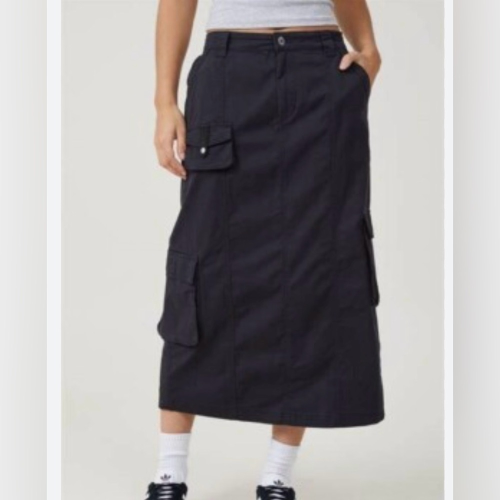 Cotton On Black Midi Cargo Skirt